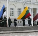 С государственным праздником Литву поздравили балтийские соседи
