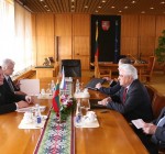 В.Чхиквадзе: Россия заинтересована развивать отношения с Литвой, но интерес должен быть взаимным