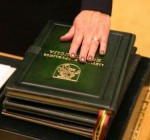 Юристы критикуют поправки президента к закону о гражданстве