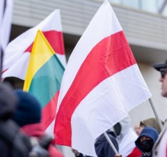 Президент Литвы поздравил белорусов с Днем свободы (Дзень Волі) и пожелал продолжать бороться за нее