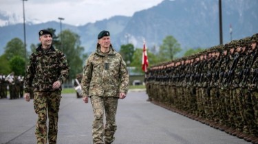 В. Рупшис: Швейцария являетя примером эффективной всеобщей готовности к обороне страны