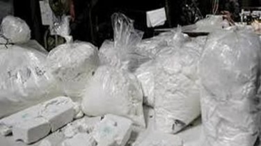 Полиция Новой Каледонии задержала 3 литовцев за контрабанду наркотиков