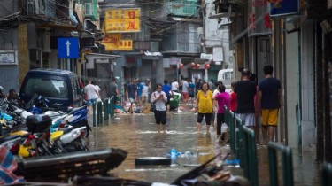 В Гонконге объявили высший уровень опасности из-за тайфуна Hato (видео)