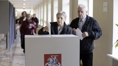 Избиратели видят президентом Литвы С. Сквярнялиса, Г.Науседу и В. Матийошайтиса