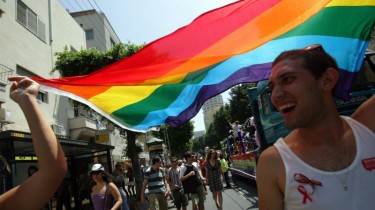 В Вильнюсе - символический пешеходный переход - напоминание о правах ЛГБТ