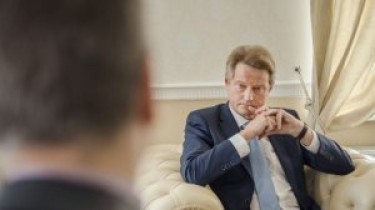Министр юстиции Литвы просит КС объяснить, как менять Конституцию из-за дела Р. Паксаса