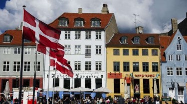 Литва выясняет ситуацию в Копенгагене, где датские рабочие напали на литовских