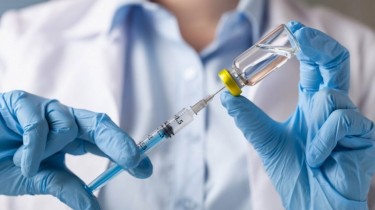 Правительство одобрило приобретение вакцин от коронавируса у BioNTech и Pfizer (обновлено)