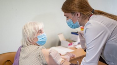 В Вильнюсе расширяется вакцинация пожилых людей и профилактические тестирования на COVID-19 (видео)
