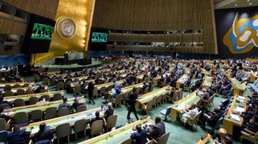 Генассамблея ООН приняла резолюцию с требованием "немедленного" вывода российских войск из Украины.