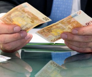 Литовская полиция изъяла заготовки поддельных денежных купюр на сумму 3,5 млн. евро