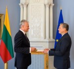 Президент передал верительные грамоты послам Литвы в Соединенном Королевстве и при Святом Престоле