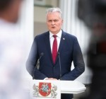 Президент Литвы обсудил по телефону ситуацию в РФ с премьером Польши, а позже и с президентом Польши Анджеем Дудой