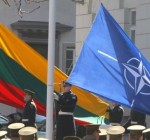 Президенты Латвии, Литвы и Польши предупреждают НАТО об угрозе событий в Беларуси (дополнено)