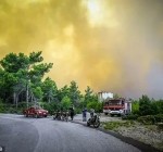 Пожары на острове Родос: МИД Литвы предлагает оценить необходимость поездок