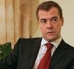 Д.Медведев обещает справиться с врагами