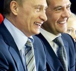 Россия – взгляд из Литвы: Путин руководит, Медведев исполняет