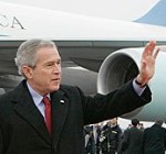 Джорджу Бушу – 62, но он активен и весел