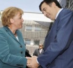 А.Меркель поддержала политику М.Саакашвили