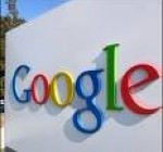 Google празднует десятилетие, обещая потопить Microsoft