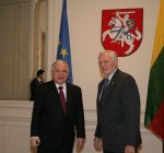 Президент Литвы отправляется в Варшаву 
