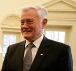 В.Адамкус: Россия не выполнила обязательств по Грузии
