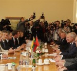 А.Лукашенко: мы непоколебимы