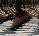 В Литве уже более ста женщин – военных