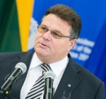 Л.Линкявичюс: Украина могла бы более эффективно использовать международную помощь