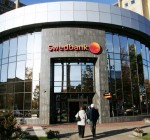 Жители Литвы осаждают банки и банкоматы
