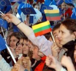 Жители Литвы довольны жизнью, но ратуют за общие вооруженные силы ЕС