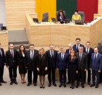 Дали присягу члены 17 правительства  Литвы под руководством Саулюса Сквярнялиса