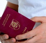 Правительство одобрило законопроект о записях фамилий в паспортах