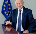 Еврокомиссар В. Андрюкайтис приветствует позицию премьера Литвы по диалогу с Россией