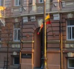 После предупреждения из Брюсселя кабмин Литвы думает облегчить вступление в партии для граждан дру