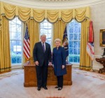 Поздравляя президента США, президент Литвы выражает надежду на укрепление отношений