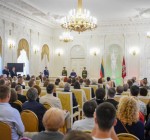 По случаю Дня государства президент Литвы вручила государственные награды