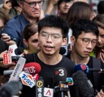 Протестующих в Гонконге вдохновляет "Балтийский путь"