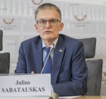 Ю. Сабатаускас считает, что Р. Карбаускис должен покинуть управление "аграриями"
