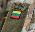 Литовские военные с обстрелянной базы в Ираке передислоцированы в Кувейт (обновлено)