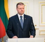 Премьер Литвы С. Сквернялис взял двухнедельный отпуск