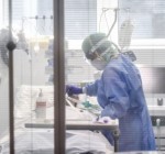 Эпидемиолог: половина зараженных коронавирусом – молодые люди, более 10 заразились в Литве