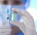 Эксперты не нашли связи между вакцинацией от COVID-19 и смертями среди пожилых в Норвегии