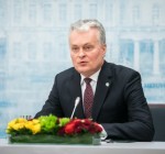 Президент Литвы поздравил всех россиян с Днем России