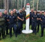 Десять эстонских полицейских заступили на службу на границе Литвы с Беларусью