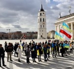 "У нас нет права уставать": несколько десятков человек митинговали против войны в Украине
