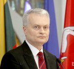 Президент Литвы обсудит с главой НАТО помощь Украине, ситуацию в регионе