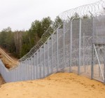 На границе Литвы с Беларусью развернули 21 нелегального мигранта