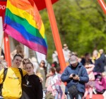 Минюст предлагает отказаться от запрета рассказывать несовершеннолетним о ЛГБТК+