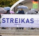 Профсоюз А. Навицкаса останавливает забастовку учителей до конца ноября (дополнено)